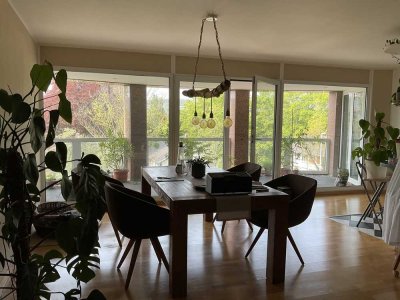 Gepflegte 3-Zimmer-Wohnung mit Balkon und EBK in Bonn