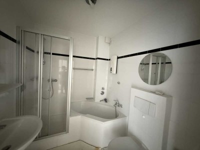 Hochwertige 4 Zi.-Wohnung mit tollem Ausblick in Eppstein-Vockenhausen