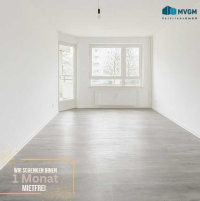 Helle 4-Zimmer-Wohnung mit Balkon, Aufzug & separatem WC