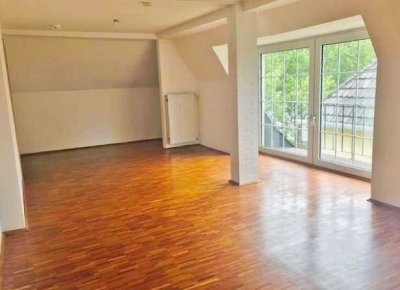 Interessante Dachgeschoss-Wohnung an der Ruhrallee