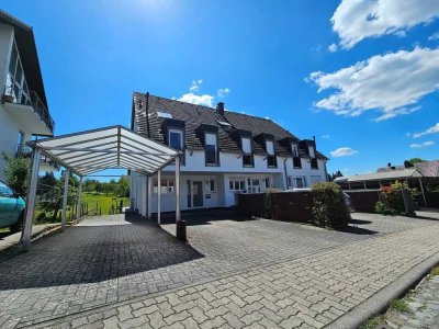 Modernes Wohnerlebnis auf vier Ebenen – Stilvolles Reihenendhaus in Trippstadt