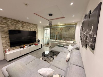 Gut ausgestattete 3 Zimmerwohnung nähe Plus City