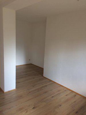 Sanierte 1,5-Zimmer-EG-Wohnung mit Terasse und Einbauküche in Absam
