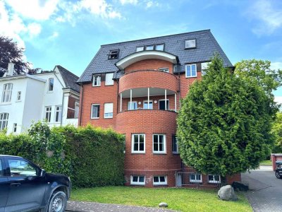 Frisch renovierte 3-Zimmer-Wohnung mit Loggia und Stellplatz ab 15.10.
