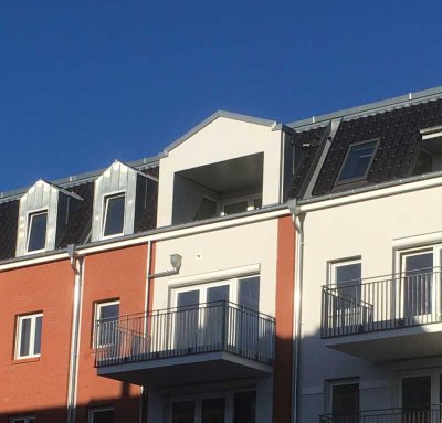 Helle Dachgeschosswohnung mit Blick auf die Wakenitz, Yorckstr. 25a