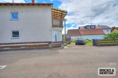 Renovierte 3 Zimmer Dachgeschosswohnung zu vermieten