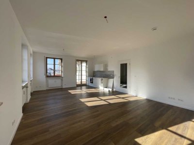 Freundliche 2-Zimmer-Wohnungen mit gehobener Innenausstattung mit Loggia und EBK in Winhöring
