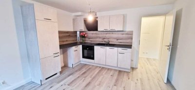 Frisch renovierte 2-Zimmer-Wohnung mit neuer Küche in Alterlangen