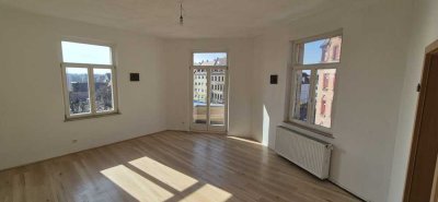 Helle Altbauwohnung in Nürnberg Johannis mit kleinem Balkon und Aussicht