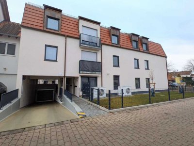 Tolle neuwertige 3 Zimmer Wohnung mit Balkon in Innenstadtlage