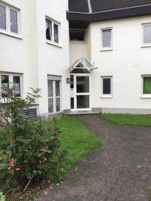 Schöne zwei Zimmer Wohnung in Rheinnähe in Rhein-Sieg-Kreis, Niederkassel