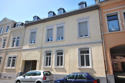 4 ZKB in ruhiger Lage - kurze Wege in die City und ins Nerotal