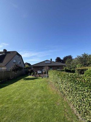Preiswerter, modernisierter 4-Zimmer-Bungalow mit gehobener Innenausstattung und EBK in Edewecht