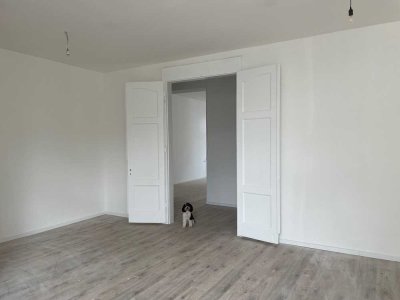 Große sanierte Altbauwohnung im Herzen des Agnesviertels – Erstbezug nach Sanierung