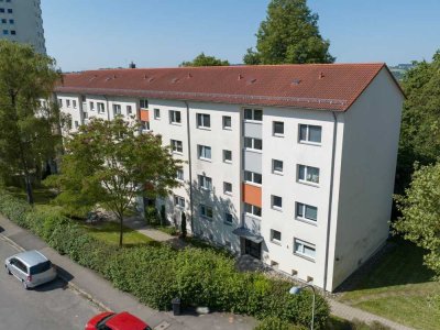 Sanierte 2-Zi.-Wohnung mit Loggia in ruhiger Lage