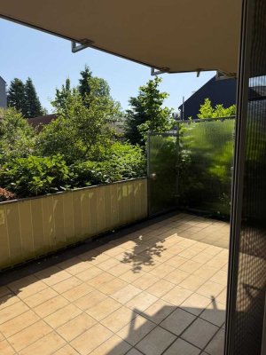 Schöne und ruhige 2-Zimmer Wohnung mit Gäste-WC und Bad inklusive Balkon auf 98m²