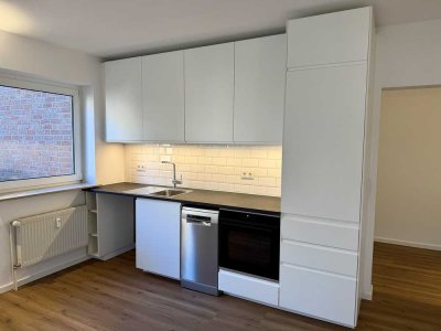 Erstbezug nach Sanierung - moderne lichtdurchflutete 2-Zimmer-Wohnung mit großer Wohnküche