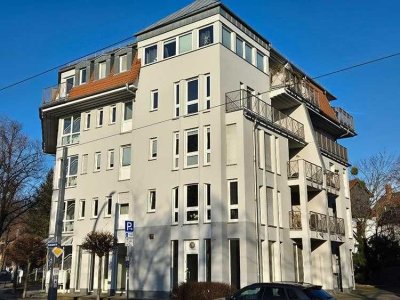 3-Zimmer-Wohnung / Neubau / Balkon / Aufzug / zentrale Lage / vermietet