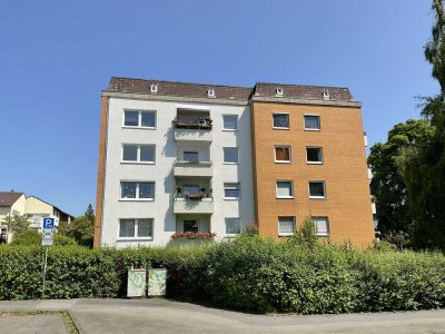 Saniert: Helle 4-Zimmer-Wohnung mit Balkon in Geismar