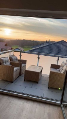 Top 2-Zimmer Dachgeschosswohnung mit Balkon+EBK+Keller