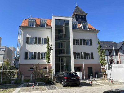 Stilvolles Wohnen in offenen Räumen mit großzügigen Loggien.