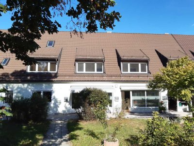 Erstbezug nach Sanierung: Exklusive 2,5-Zimmer-Wohnung mit gehobener Innenausstattung in Waldram
