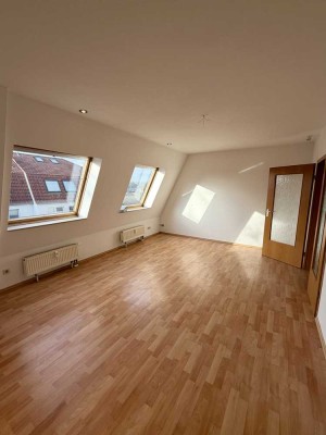 4-Zimmer Dachgeschosswohnung in Böhlen (Böhlen)