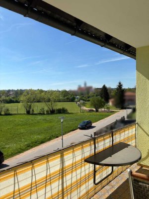 Großzügige 3-Zimmer-Wohnung mit Balkon und Garage in Neunburg vorm Wald