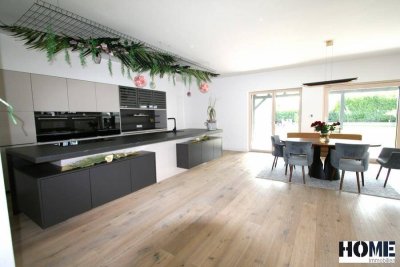 TOP Preis! für exklusiven Bungalow, mit viel Platz für Familie und Fuhrpark, entspannen Sie am Pool