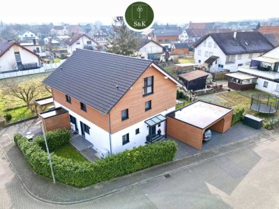 Exklusives Wohnen in ruhiger Ortsrandlage – Neuwertige Doppelhaushälfte mit luxuriöser Ausstattung