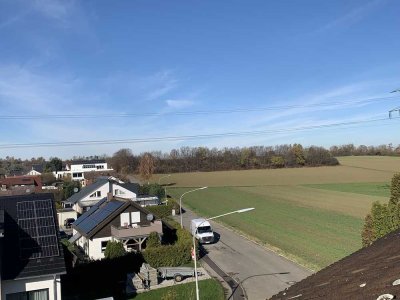 Helle moderne 2,5-Zimmer DG-Wohnung in Mössingen