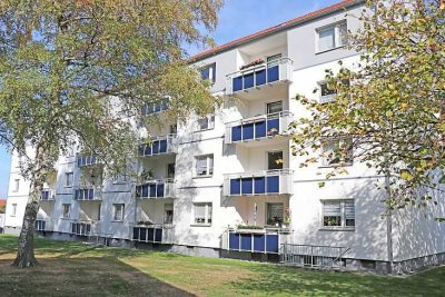 + 1 Zimmer mit modernisiertem Badezimmer +