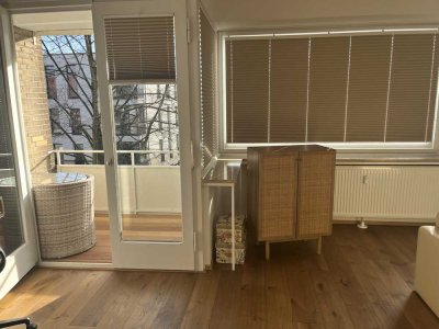 Stilvolle 1-Raum-Wohnung mit gehobener Innenausstattung, vollständig möbliert + Internet, Netflix