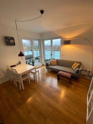 Schöne 2 Zimmer Penthouse-Wohnung im Nordend West