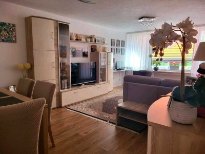 Nähe Uni Saarbrücken: Charmante 4-Zimmer-Etagenwohnung mit Loggia und Garage
