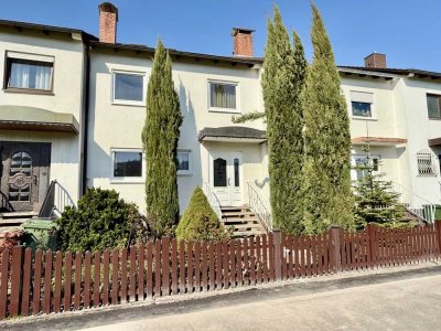 +++ Sanierungsbedürftiges Reihenmittelhaus mit Terrasse und Garten in guter Lage von Hemsbach +++