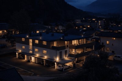 Sonnige Neubau-Dachgeschosswohnung mit Kaiserblick