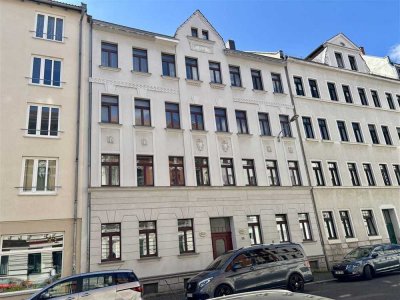 Ruhige Lage - 2 Zi. DG-Whg. mit Dachspitz in Stötteritz - leerstehend