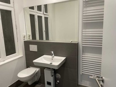 Sanierte 3 Zimmer - Altbauwohnung in Mitten der Duisburger Innenstadt zu vermieten.