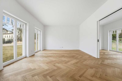 **Ihre Familie, Ihr Garten: Charmante, modernisierte Remise mit weitläufigem Garten**