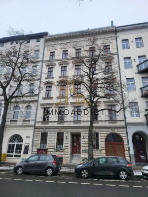 Provisionsfreie und mieterfreie Altbauwohnung am schönen Viktoria Park
