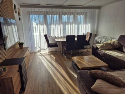 Sonnige 4-Zimmer Wohnung mit Loggia und Carport