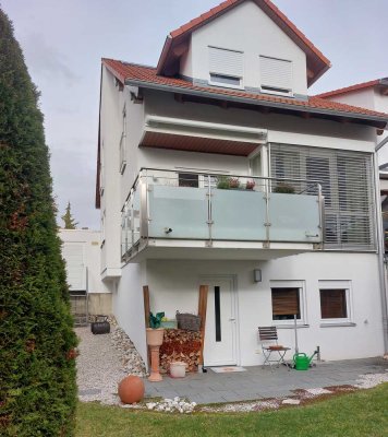 Schicke Doppelhaushälfte in Waldenbuch von Privat