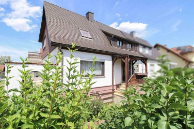 Familienglück mit Perspektive – charmantes Haus mit Teilungspotenzial in Viereth-Trunstadt