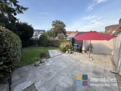 IPA - Zweifamilienhaus in ruhiger Lage und doch Zentrumsnahe in Würselen