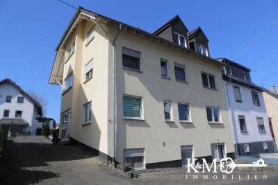 Mehrfamilienhaus in Koblenz-Immendorf: Gepflegtes 4-Familienhaus mit Entwicklungspotenzial