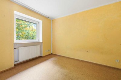 Doppelhaushälfte mit 6 Zimmern und großem Grundstück in ruhiger Lage