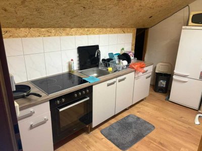 1 WG Zimmer mit eigener Küche