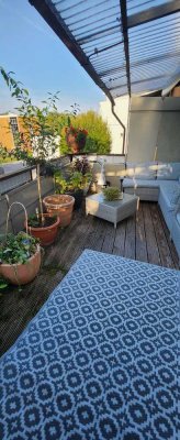 3 ZKB schöner Altbau, Nähe der FH mit Kamin, Balkon u. Garage