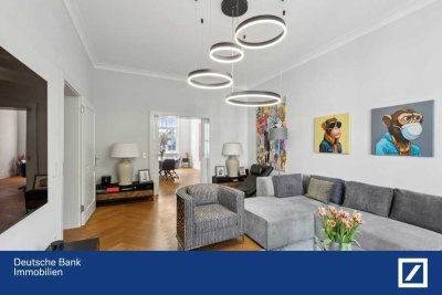 Exklusiv sanierte Altbau-Rarität im Diplomatenviertel – Stilvolle 4-Zimmer-Wohnung mit Ankleide